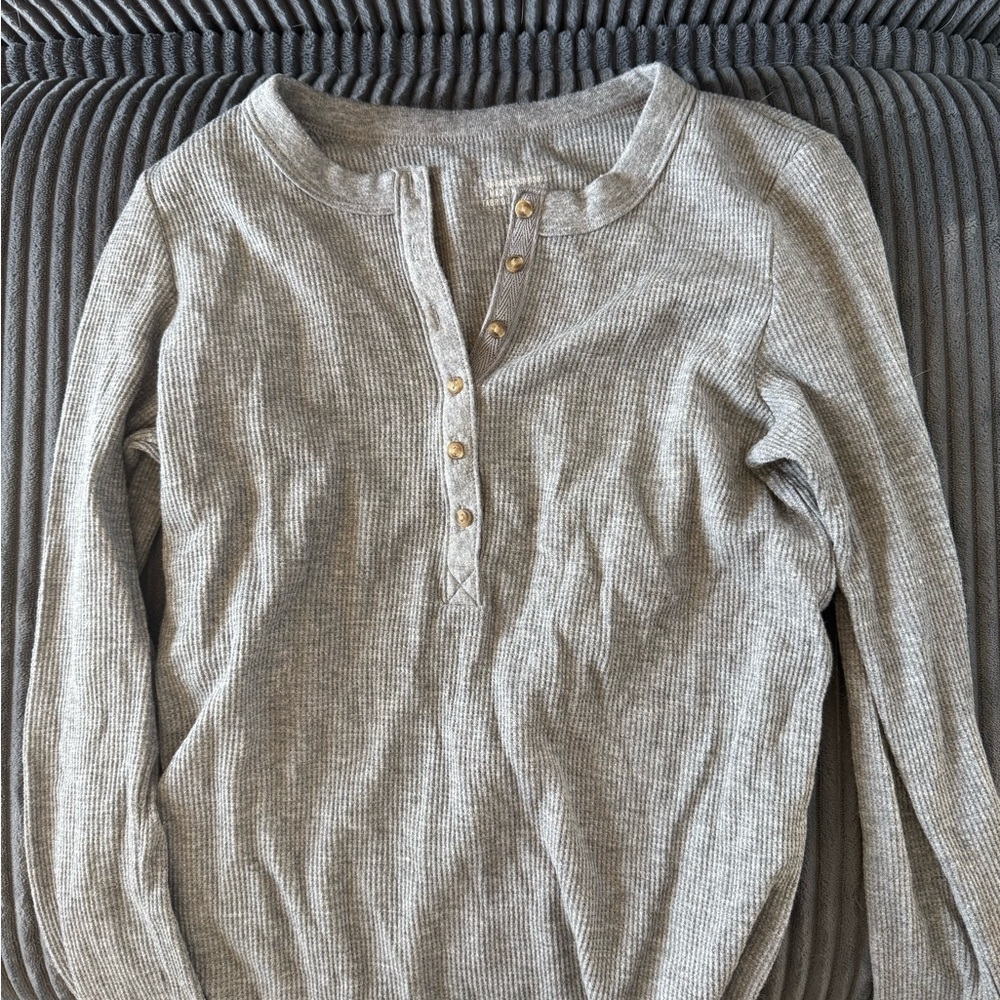 Gray Ribbed Long Sleeve Top